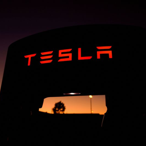 Tesla’s India Entry Stalls as US Demands Zero Car Tariffs