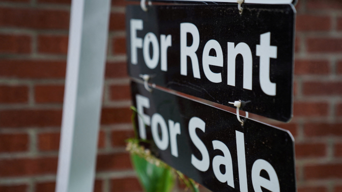 Mortgage rate decline to 6.67% drives surge in refinancing activity