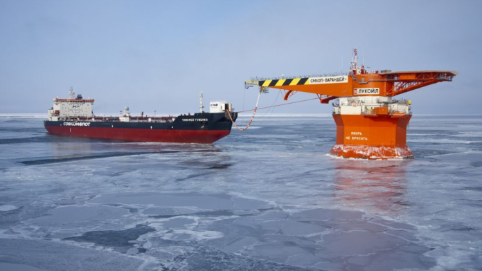 Sanctioned oil tanker Lynx delayed in Arctic ice while transporting Russian crude to China