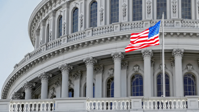 Weekly economic cost of U.S. government shutdown estimated at $15 billion
