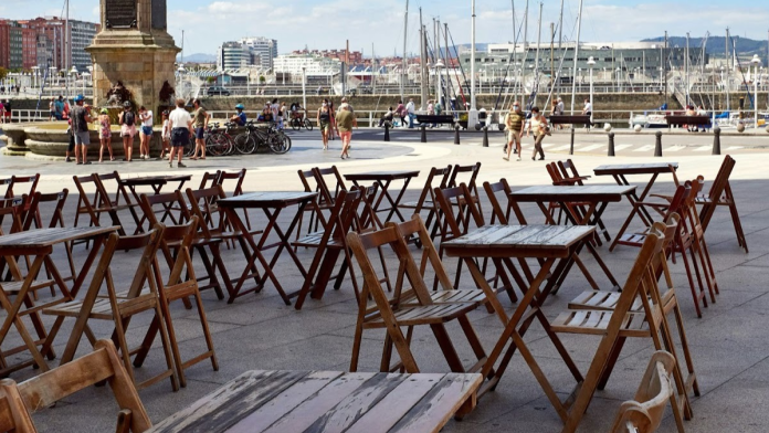 chairs Organised Theft Of Outdoor Restaurant Chairs In Spain