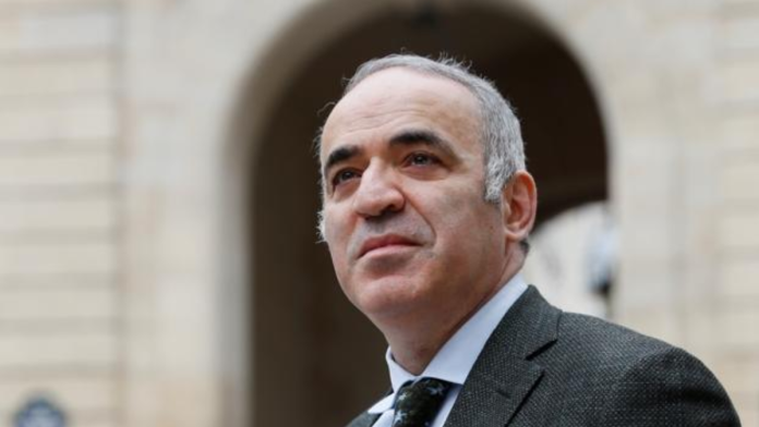 Russia accuses Garry Kasparov of promoting terrorist content online