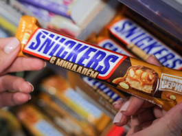Russian-labeled Snickers appear in U.K. convenience stores despite trade restrictions Russian-labeled Snickers appear in U.K. convenience stores despite trade restrictions